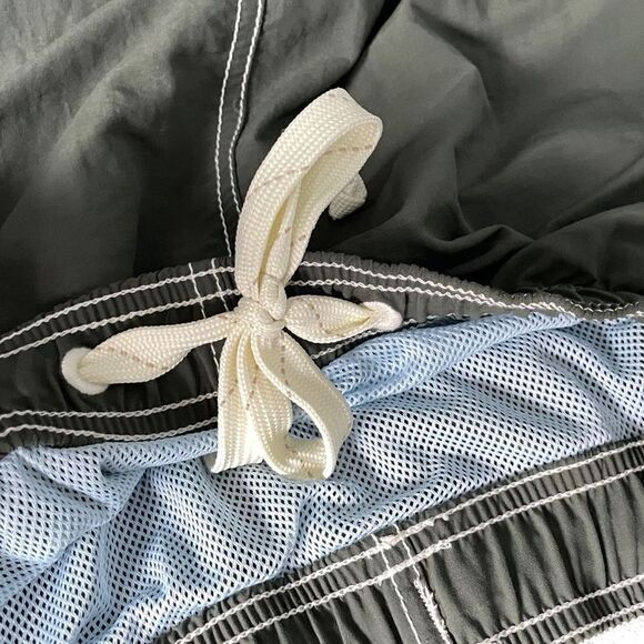 Tommy Bahama Relax Men’s Olive Swim Trunks Size XL - Picture 7 of 10